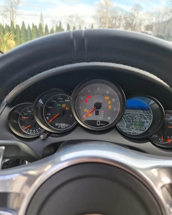 Porsche Cayenne cena 99900 przebieg: 350000, rok produkcji 2011 z Biecz małe 352
